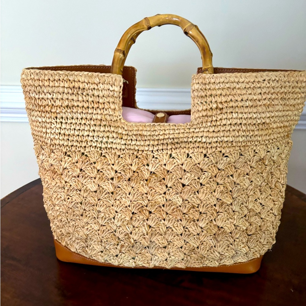 Elegant Tan Woven Tote Bag